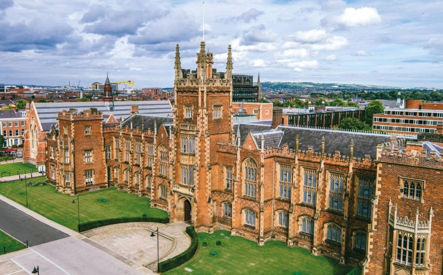 Apartment In Centre Belfast